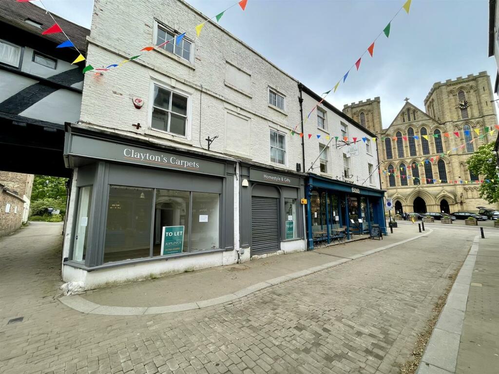 Commercial property for rent in Kirkgate, Ripon, HG4