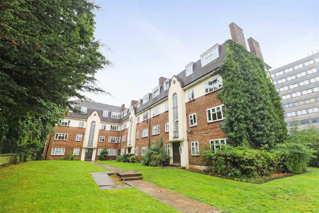 Main image of property: Avenue Road, Penge, London