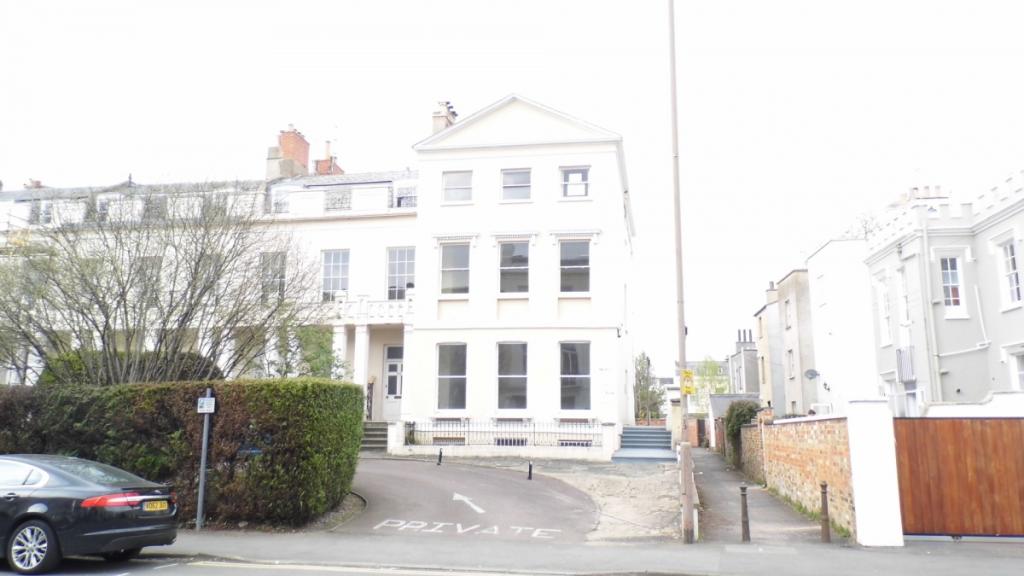Office for rent in Street, Cheltenham, GL52