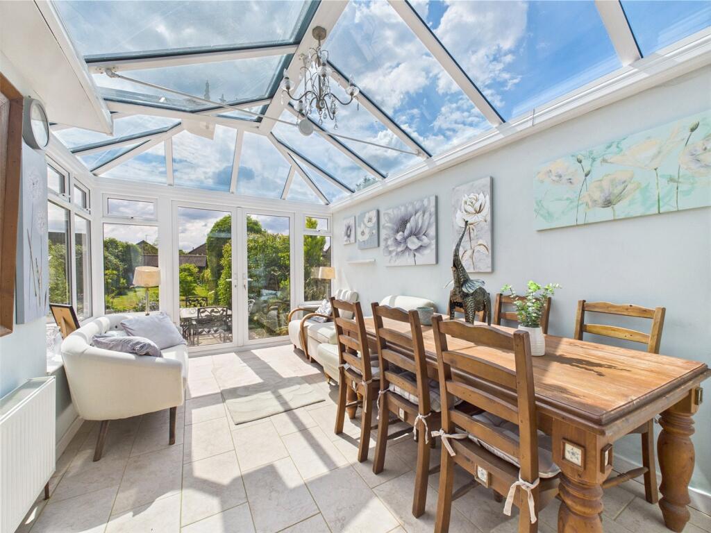 Main image of property: Hillview Drive, Hucclecote, Gloucester, Gloucestershire, GL3