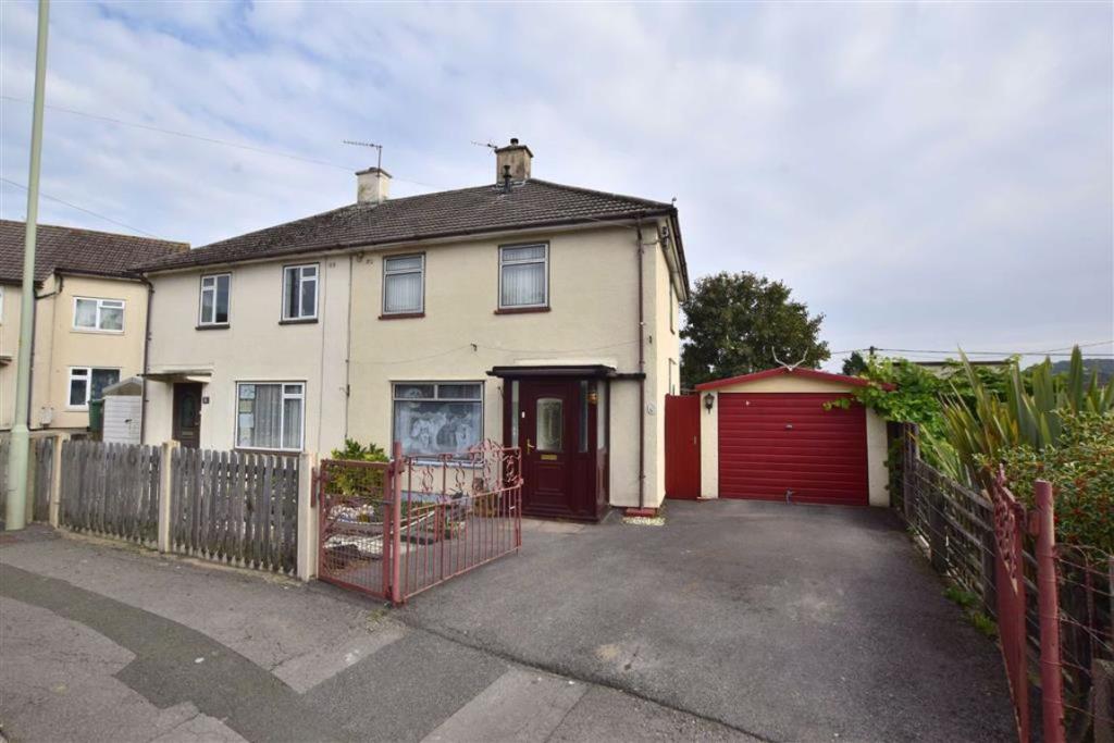 2 bedroom semidetached house for sale in Underhill Road, MATSON