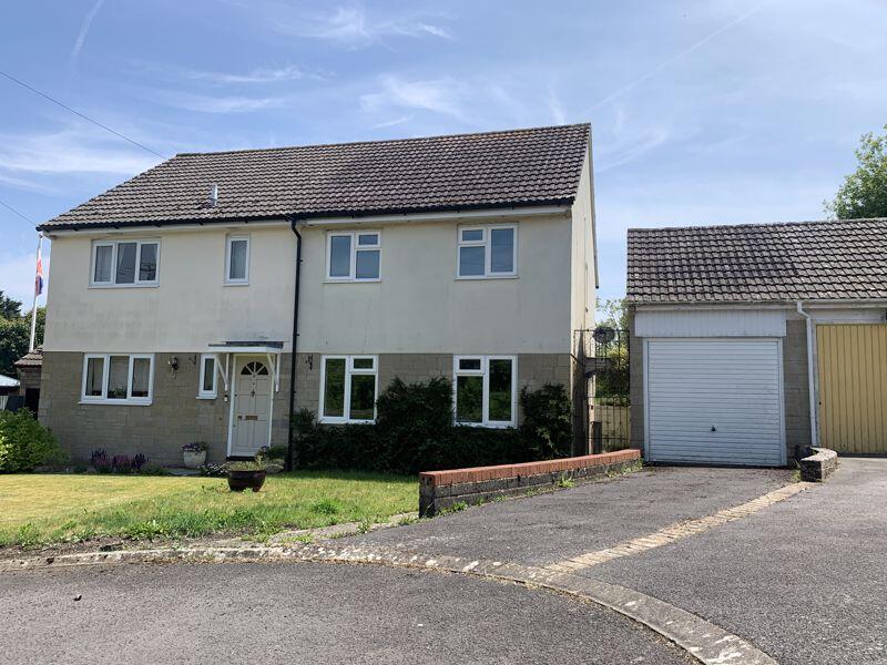 3 bedroom semi-detached house