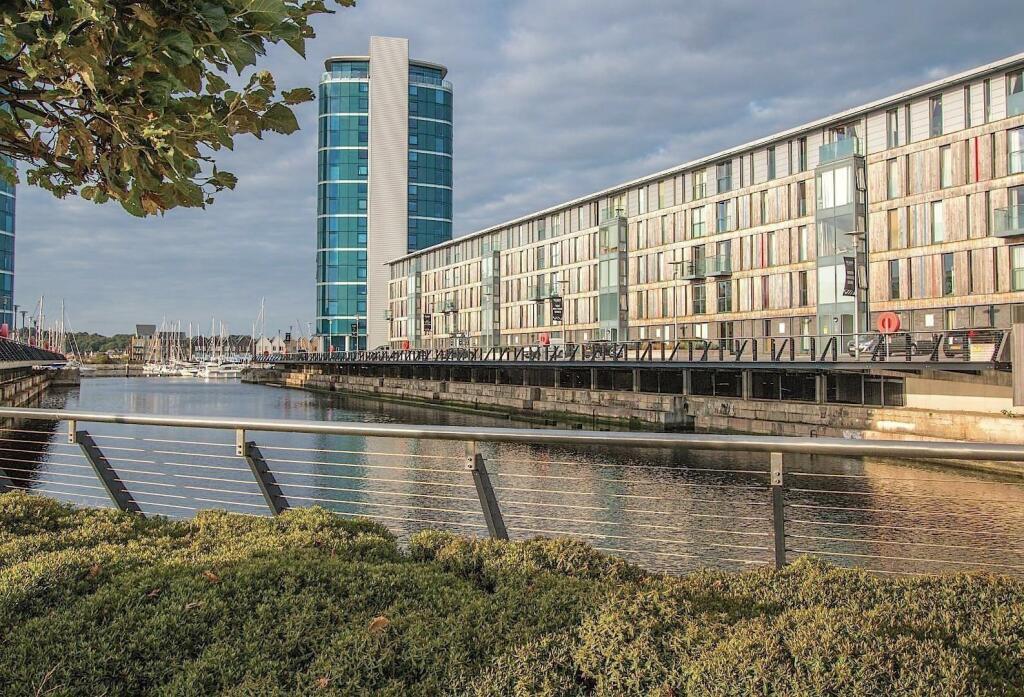 2 bedroom apartment for sale in The Wharf, Dock Head Road, Chatham ...