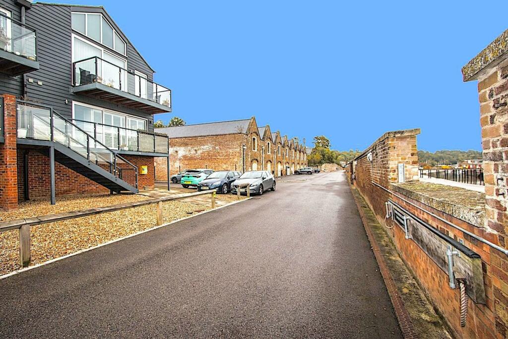 1 bedroom apartment for sale in Ordnance Yard, Upnor Road, Lower Upnor, ME2