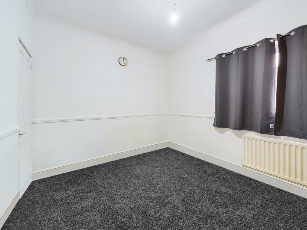 3 bedroom terraced house