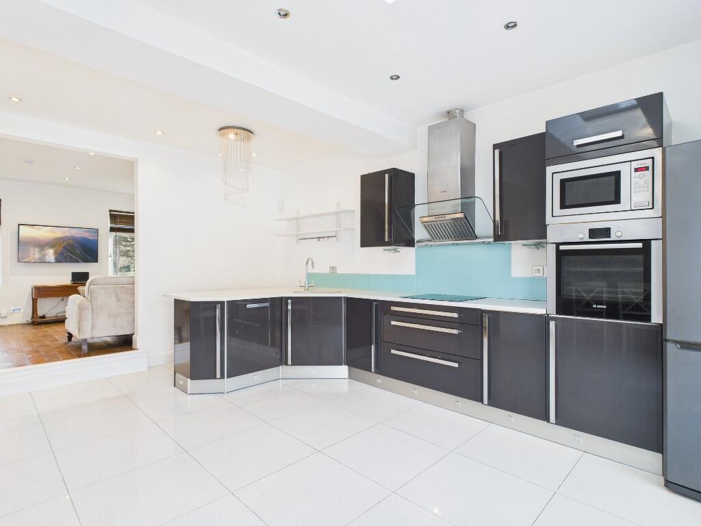 Main image of property: East Ferry Road, London, E14