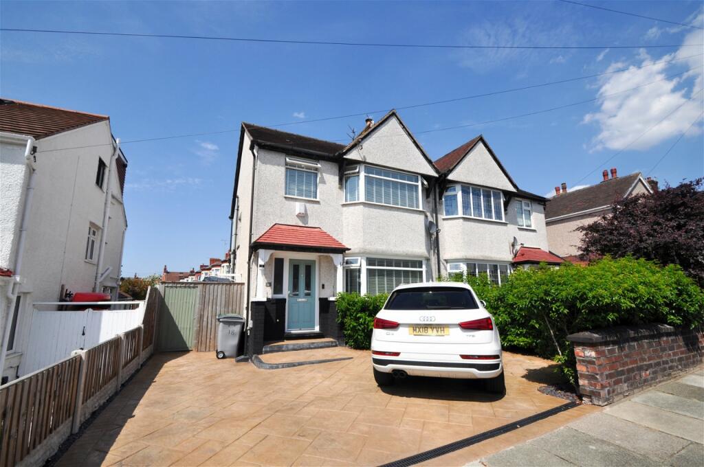 3 bedroom semidetached house for sale in Gloucester Road, Wallasey, CH45