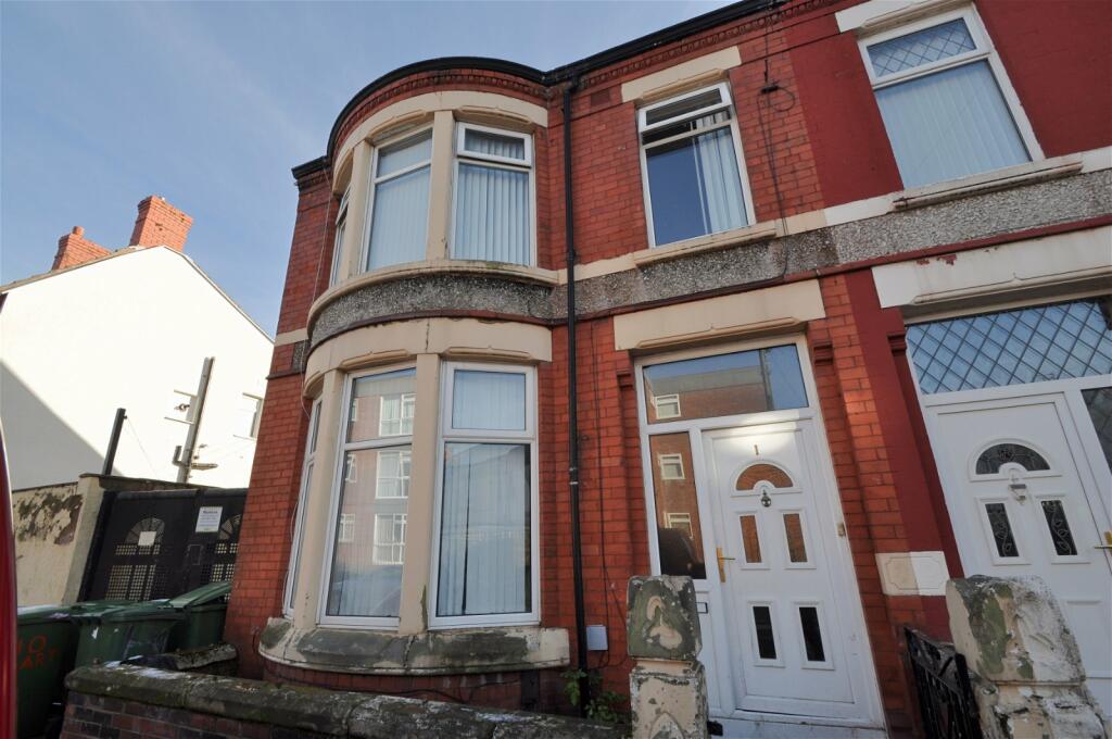 3 bedroom end of terrace house for sale in Walsingham Road, Wallasey, CH44