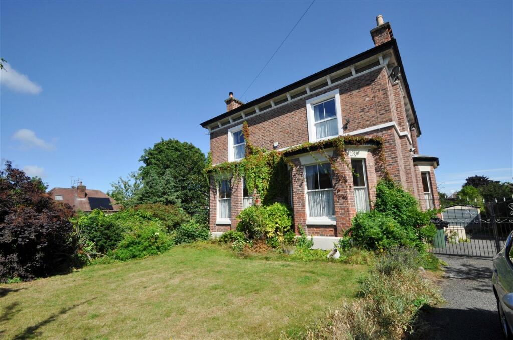 7 bedroom detached house for sale in Slatey Road, Oxton, CH43