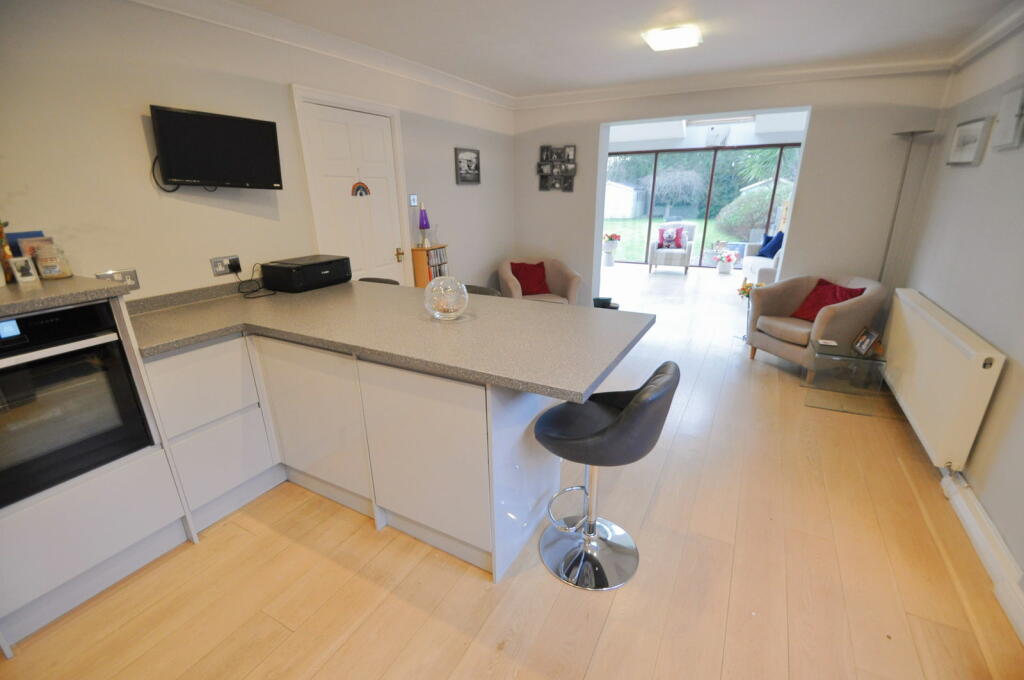 Additional property image - Birch Avenue, Saughall Massie