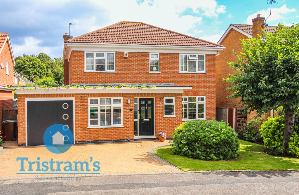4 bedroom detached house for rent in Archer Crescent, Wollaton, NG8