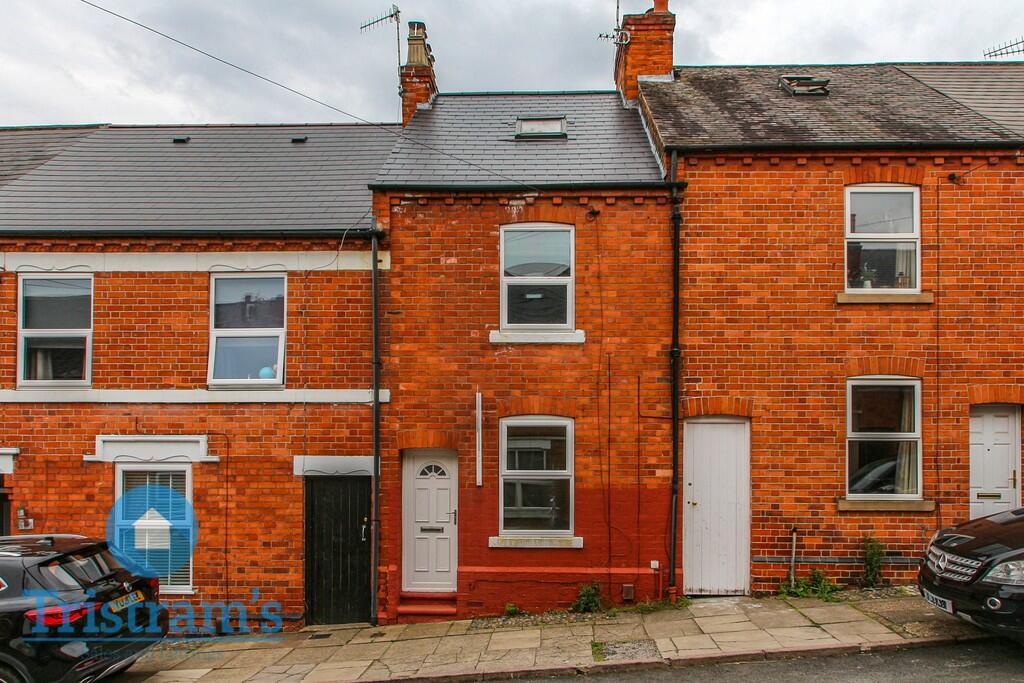 3 bedroom terraced house for sale in Lawrence Street, Stapleford, NG9