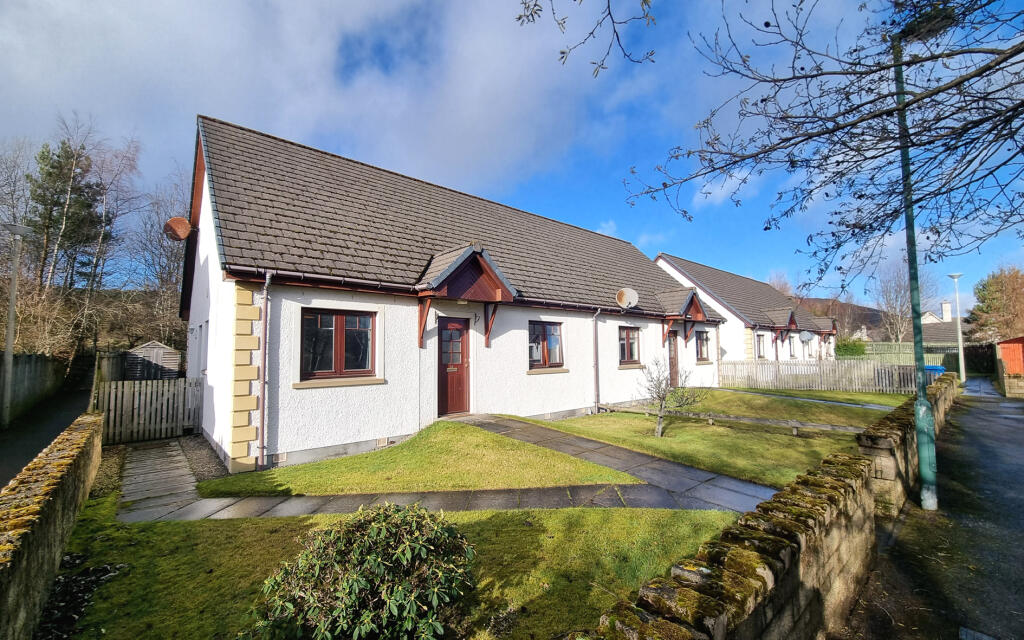 3 bedroom bungalow for sale in Munro Place, Aviemore **REDUCED PRICE