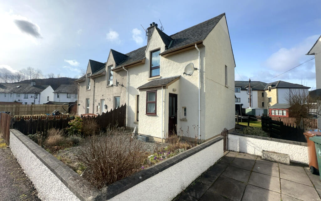 2 bedroom semidetached house for sale in Myrtlefield, Aviemore, PH22