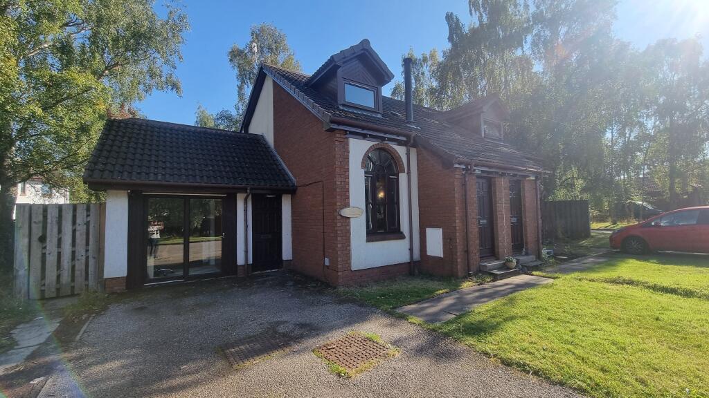 2 bedroom semi-detached house