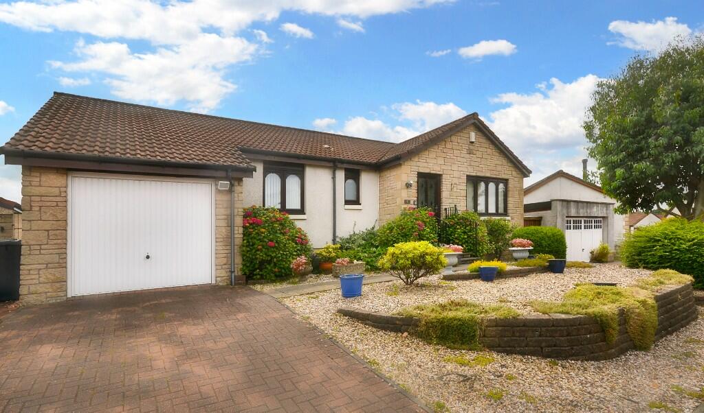 2 bedroom detached bungalow for sale in 6 Rowan Lea, Kelty, Fife, KY4