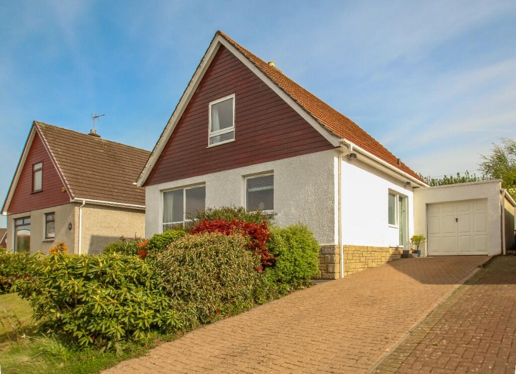 Main image of property: 4 Hawthorn Bank, Carnock, KY12 9JS
