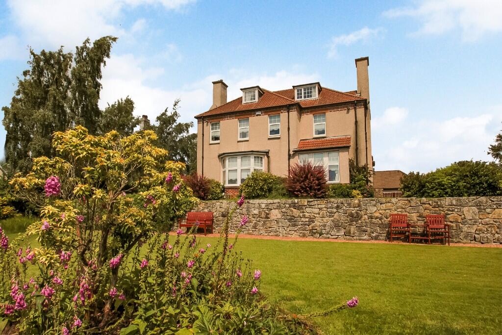 Main image of property: Hillcrest House, 54 Carnock Road, Dunfermline, Fife, KY12 9NT