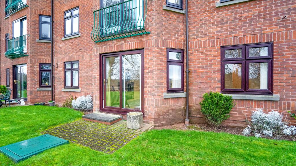 1 bedroom apartment for sale in Austcliffe Lane, Cookley, Kidderminster