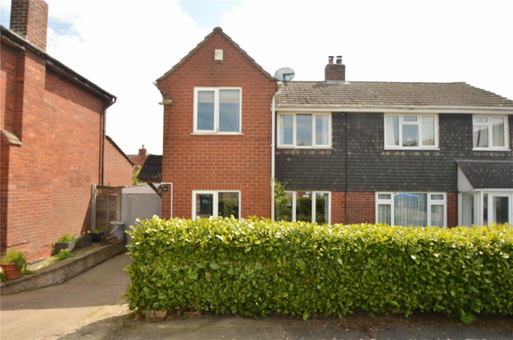 3 bedroom house for sale in 2 Summit Road, Clows Top, Kidderminster, Worcestershire, DY14