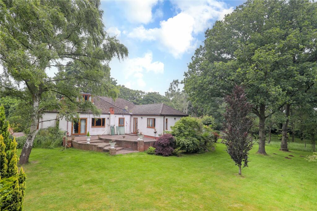 4 bedroom detached house for sale in Hobro Lane, Wolverley