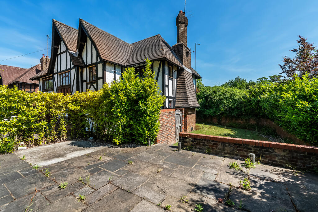 Main image of property: Chichester Road, Dorking, Surrey, RH4