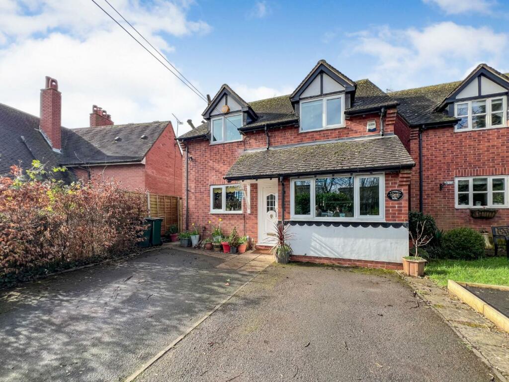 3 bedroom detached house for sale in Bennetts Road, Keresley End, Coventry, CV7