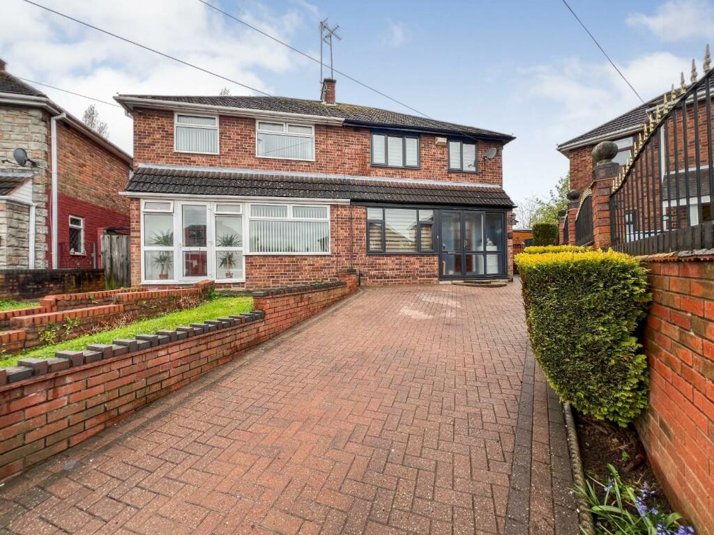 3 bedroom semi-detached house for sale in Pearson Avenue, Longford, Coventry, CV6