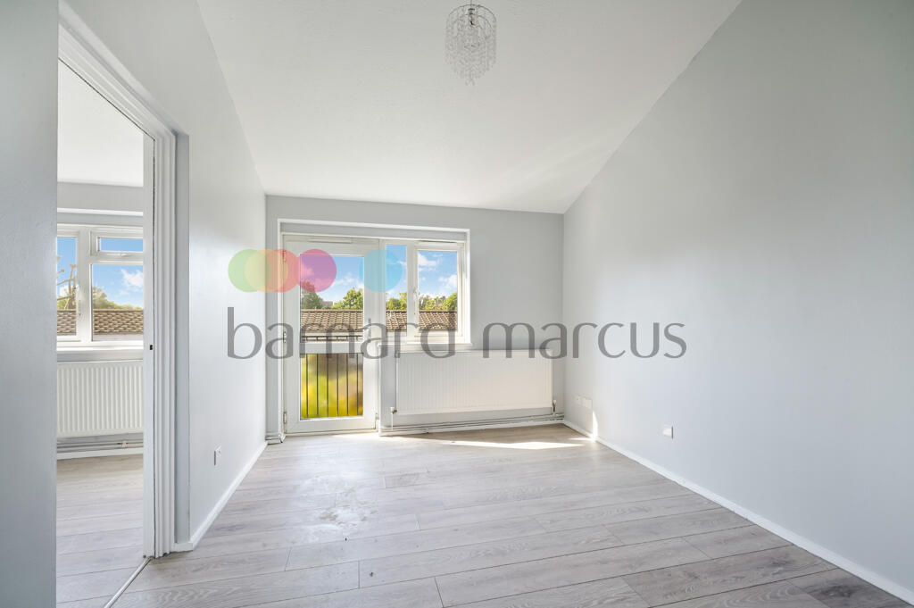 Main image of property: Bradley Close, Islington