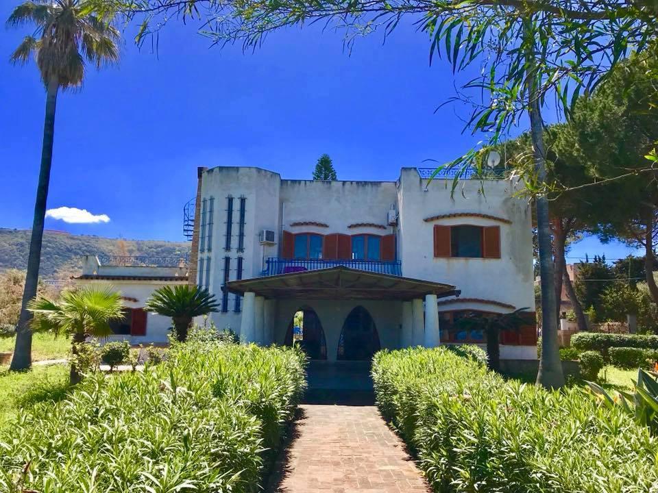 5 bedroom house for sale in Tropea, Vibo Valentia, Calabria, Italy