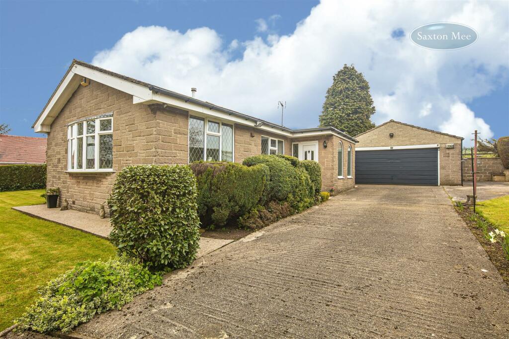 2 bedroom bungalow for sale in Broomfield Lane, Stocksbridge, S36 2AQ, S36