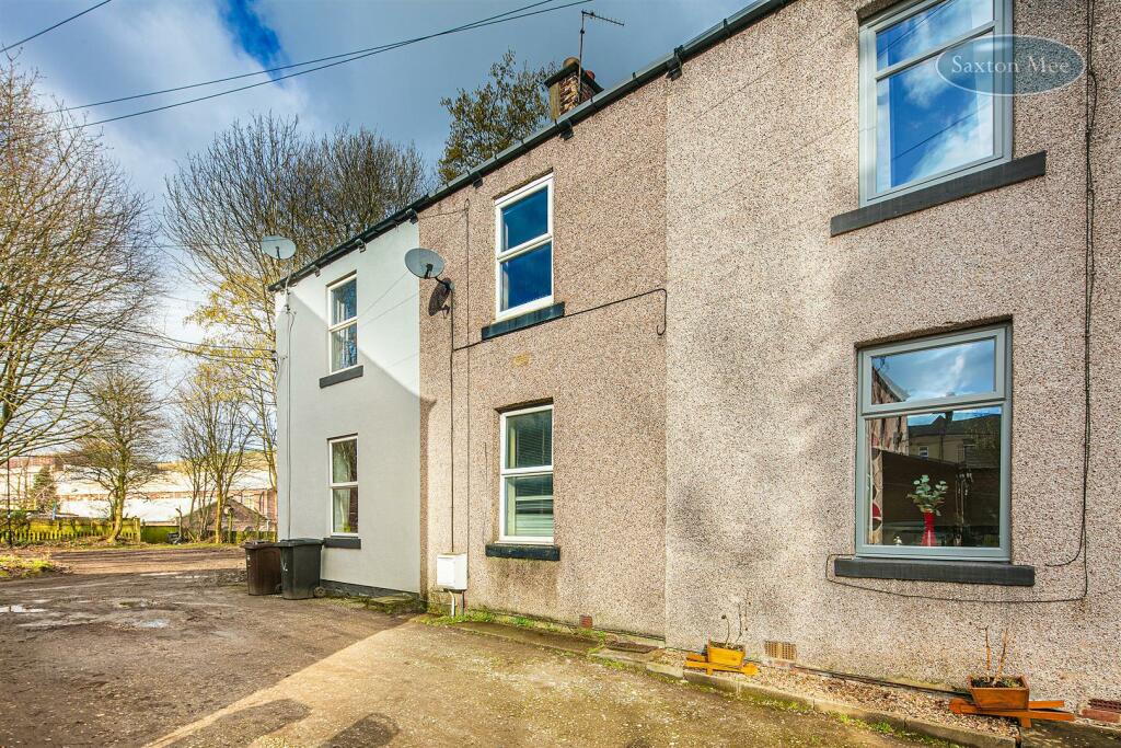 2 bedroom terraced house for sale in Pearson Street, Stocksbridge