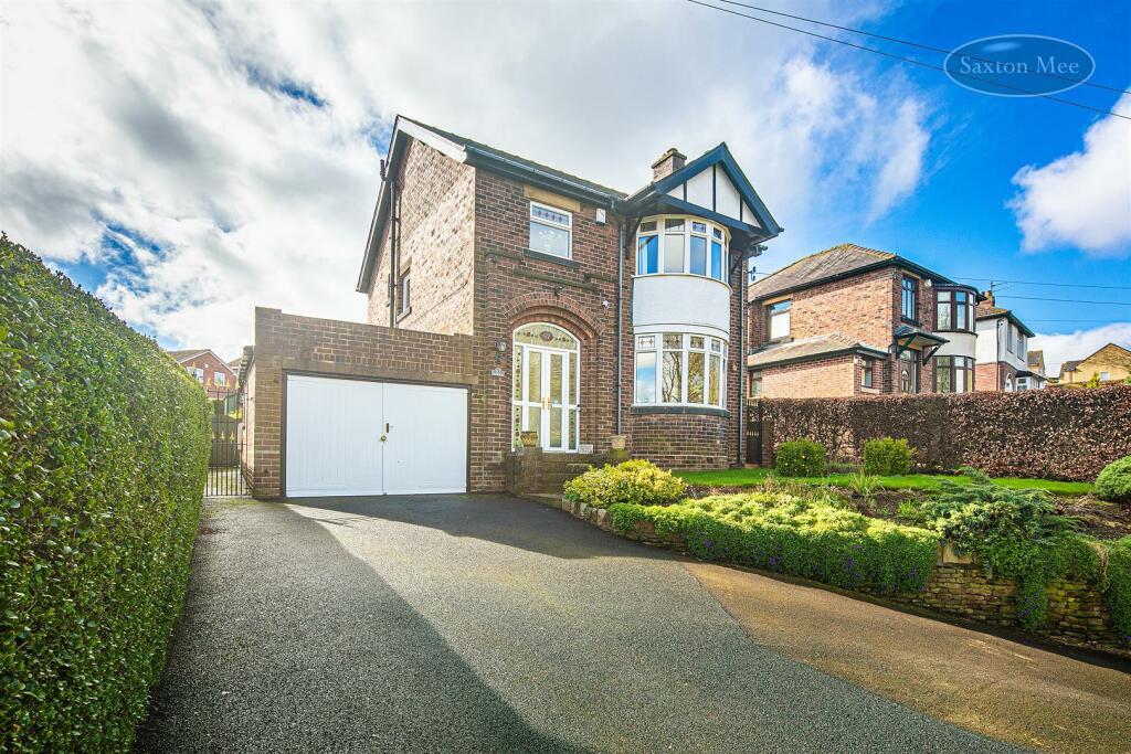 3 bedroom detached house for sale in Carr Road, Deepcar, Sheffield, S36