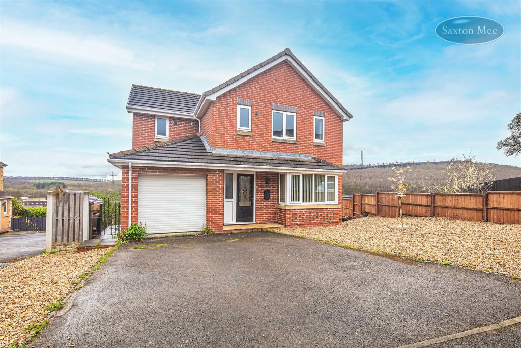 4 bedroom detached house for sale in Rookery Vale, Deepcar, Sheffield, S36