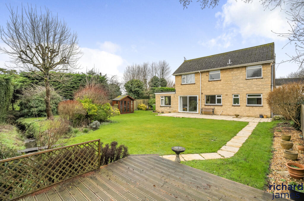 4 bedroom detached house for sale in Station Road, Royal Wootton ...