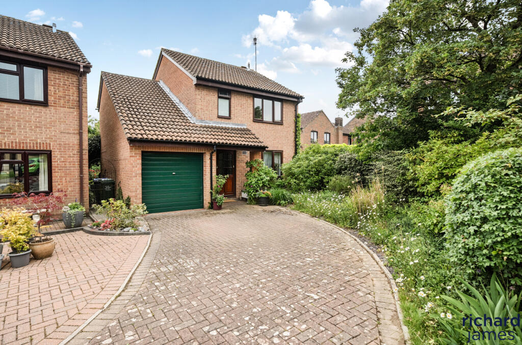 Main image of property: Arran Close, Royal Wootton Bassett, Royal Wootton Bassett, SN4