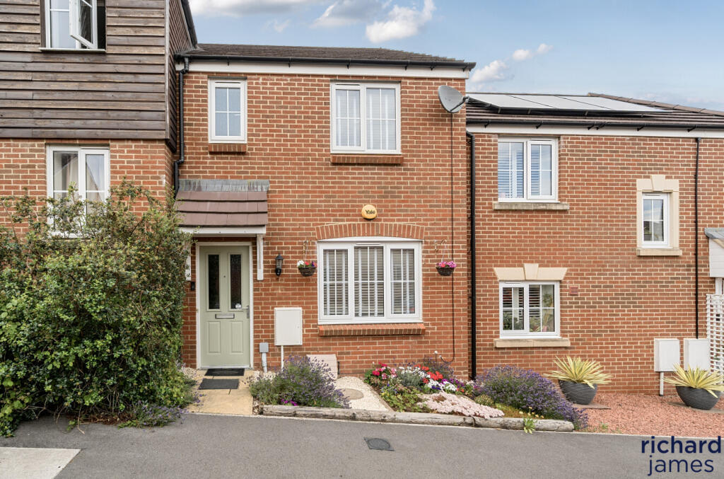 3 bedroom terraced house