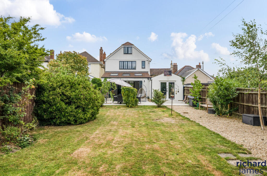 Main image of property: Oxford Road, Calne, SN11
