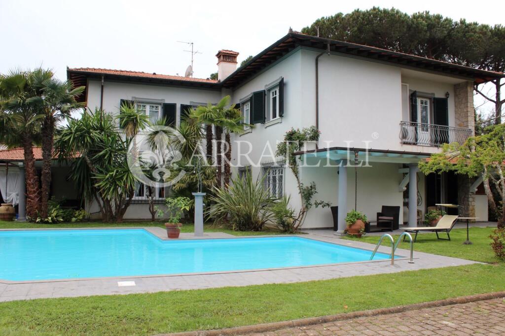 Main image of property: Tuscany, Lucca, Forte Dei Marmi