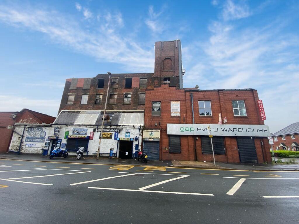 Main image of property: Worsley Road North