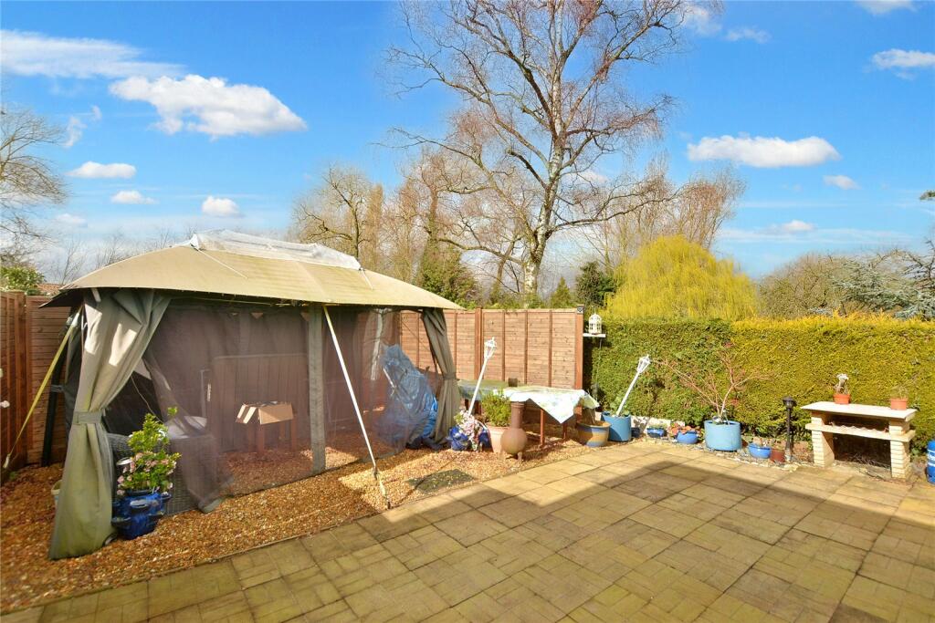 3 bedroom detached bungalow for sale in Red Syke, Hall Park Road