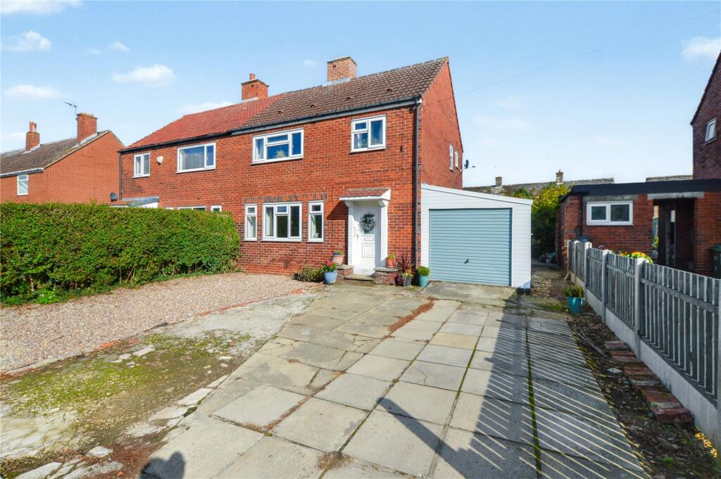 3 bedroom semi-detached house