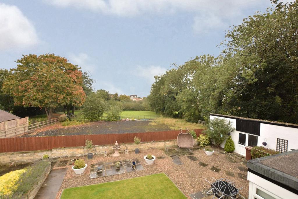 4 bedroom detached house for sale in Wighill Lane, Walton, Wetherby