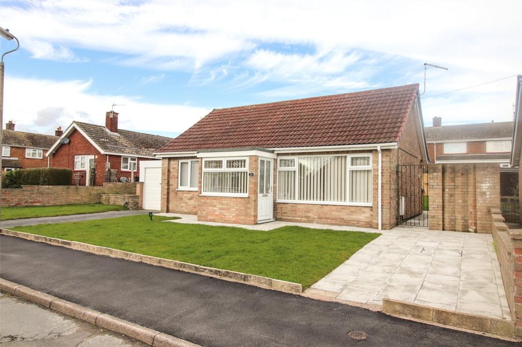 2 bedroom bungalow for sale in Ferryside Gardens, Fiskerton, Lincoln