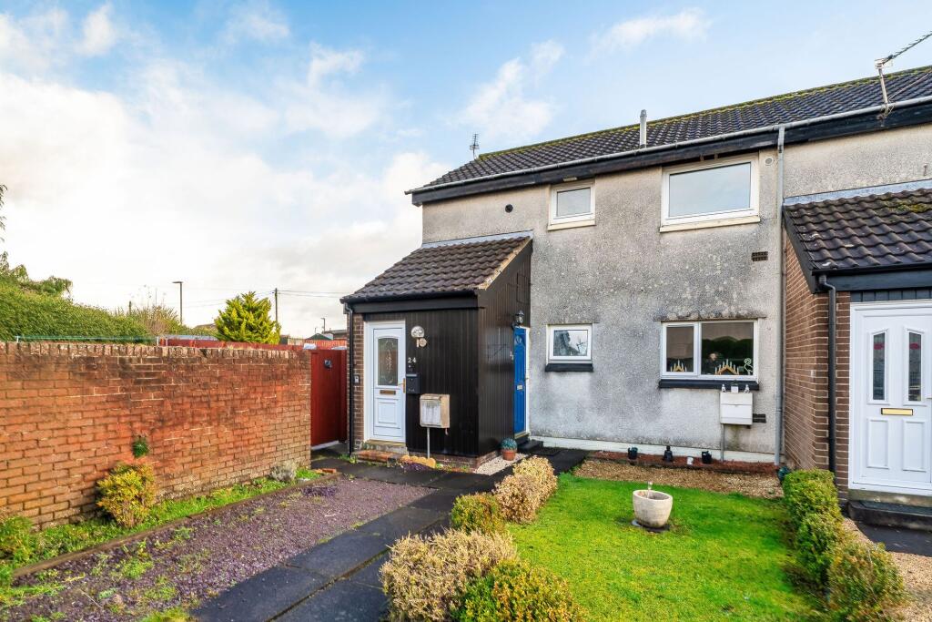 Main image of property: Friendship Gardens, Carronshore, FK2