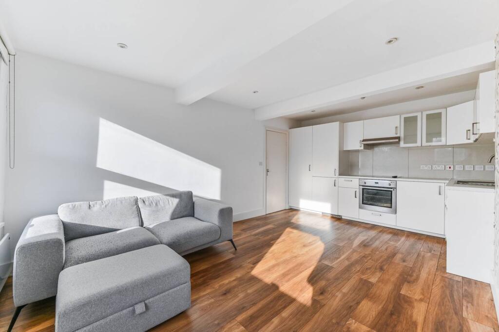 Main image of property: Coombe Road, Croydon, CR0