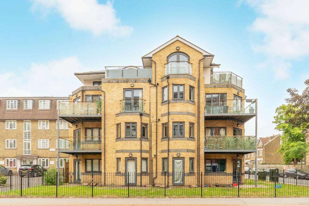 Main image of property: Woodstock road, Central Croydon, Croydon, CR0