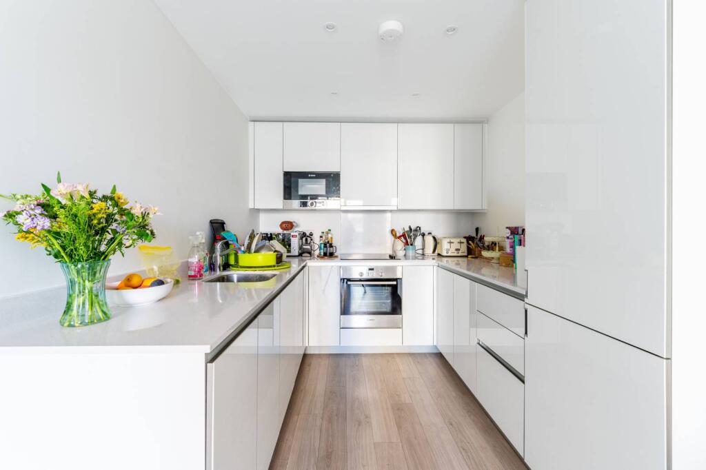 Main image of property: Saffron Central Square, Croydon, CR0
