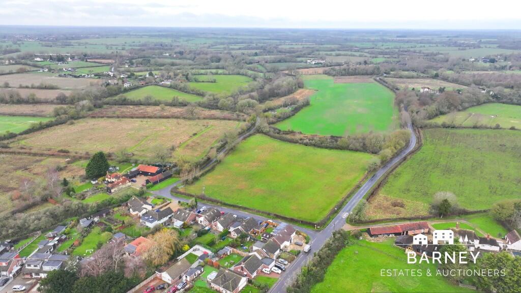 Additional property image - Mole Hill Green, CM6