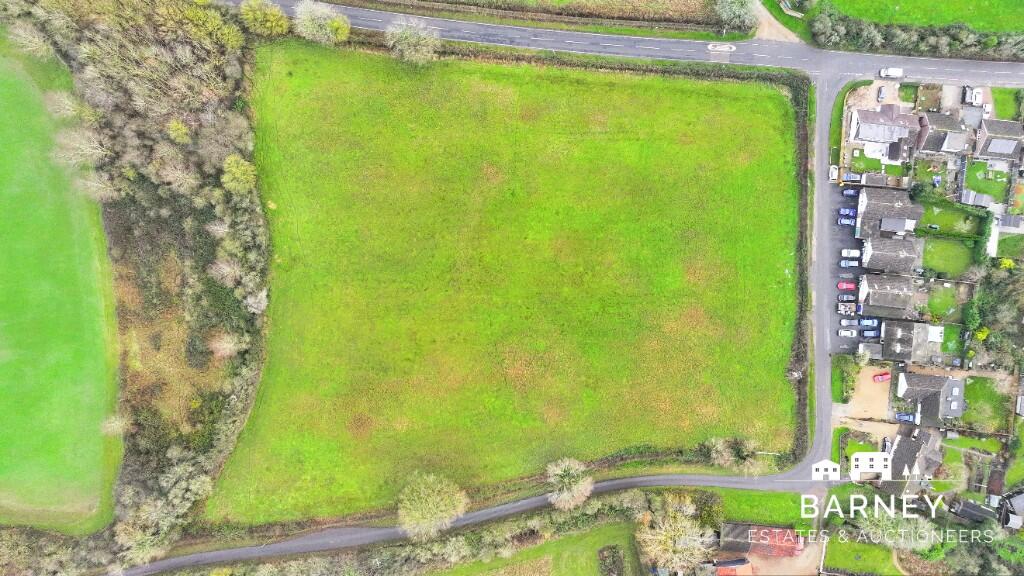 Additional property image - Mole Hill Green, CM6
